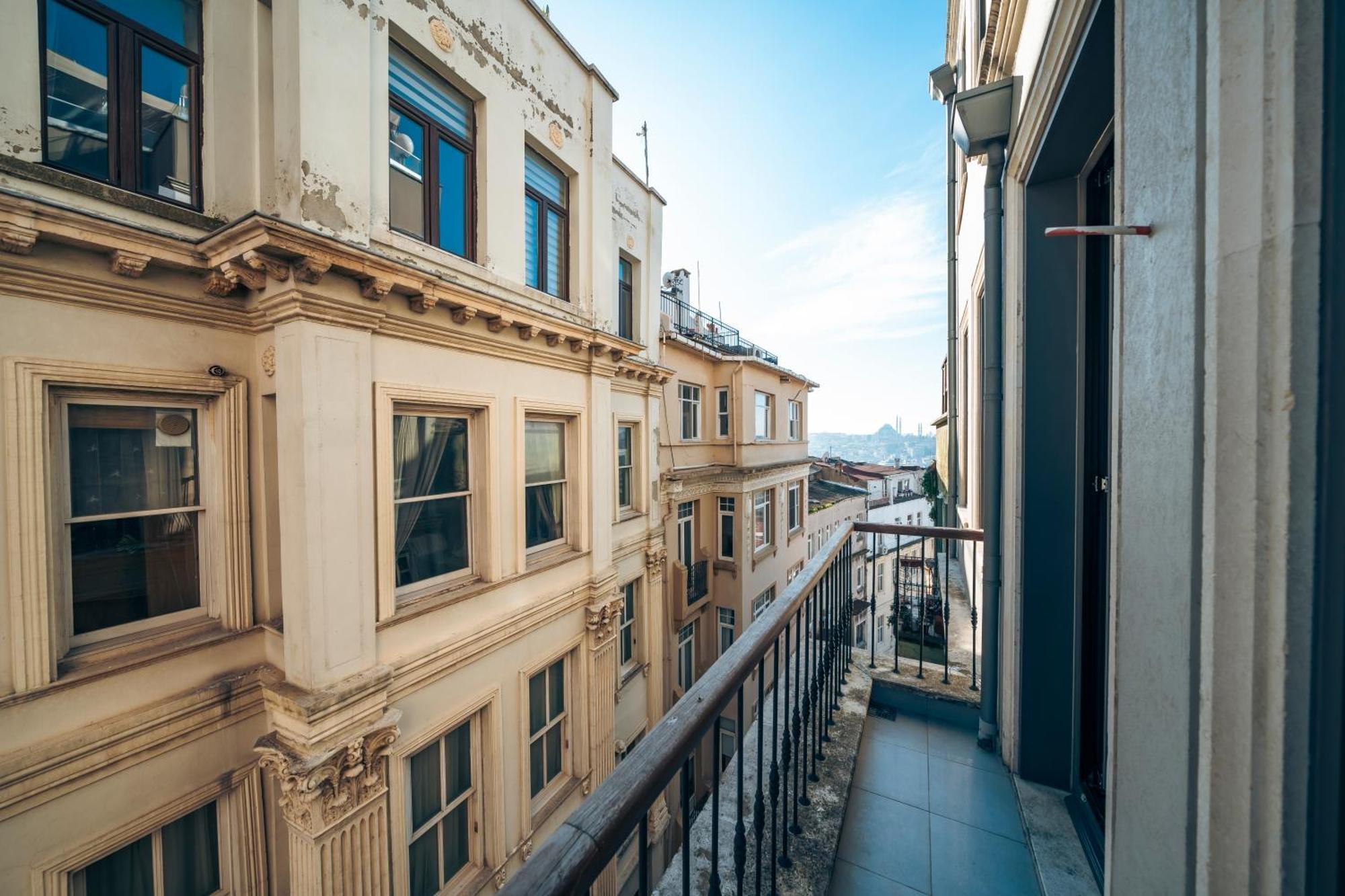 Galata Guest Teori — Fotoğraflar 2